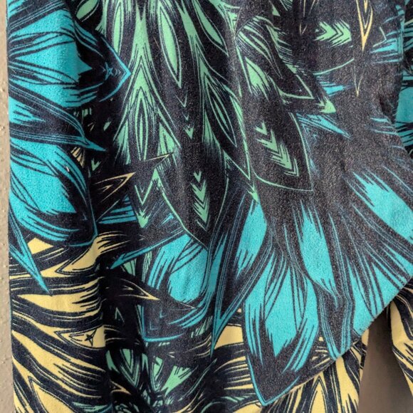 Sweetlegs sz Small 5/$50 - Picture 2 of 3